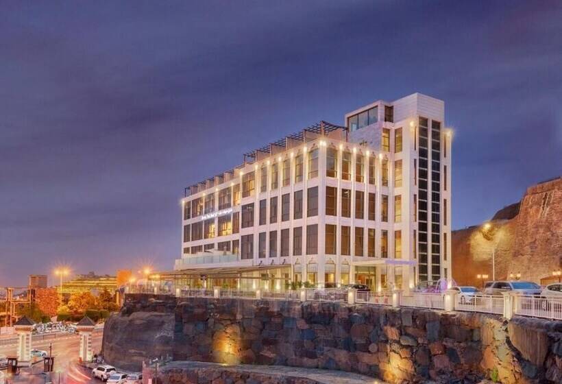 فندق Sarwat Park