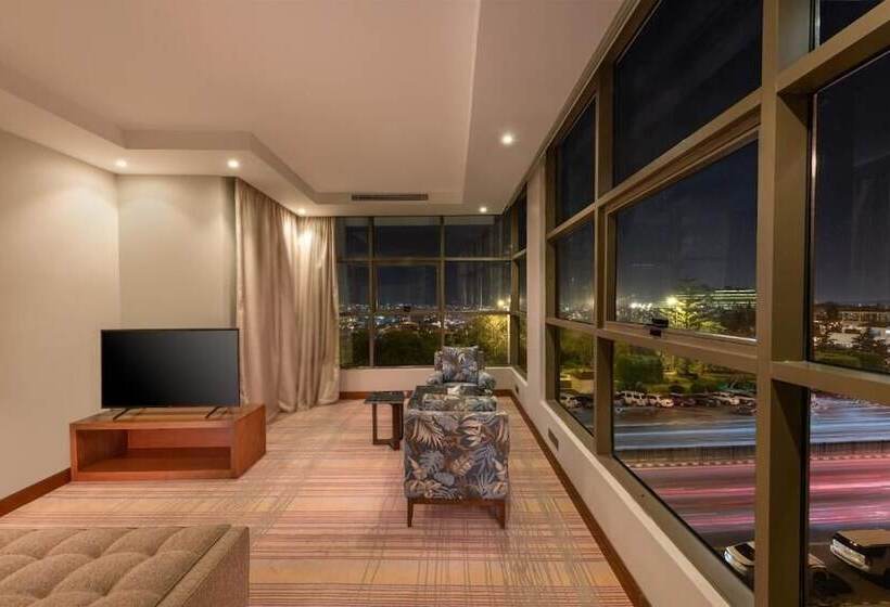 فندق Sarwat Park