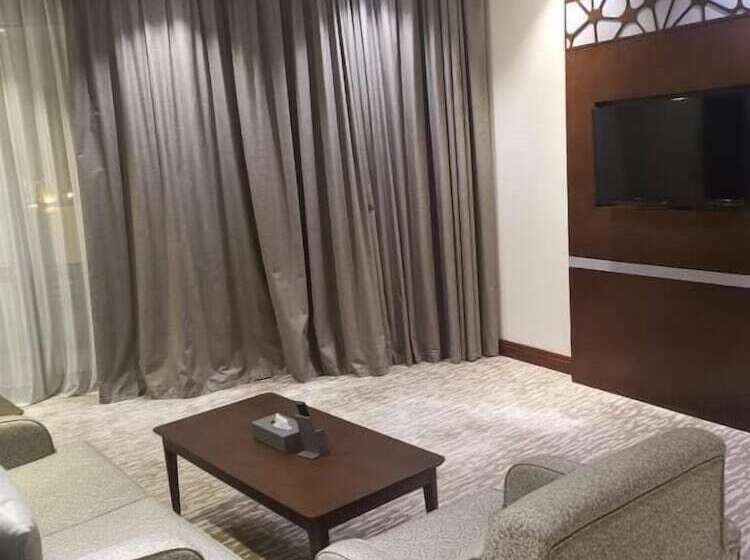 فندق Sarwat Park