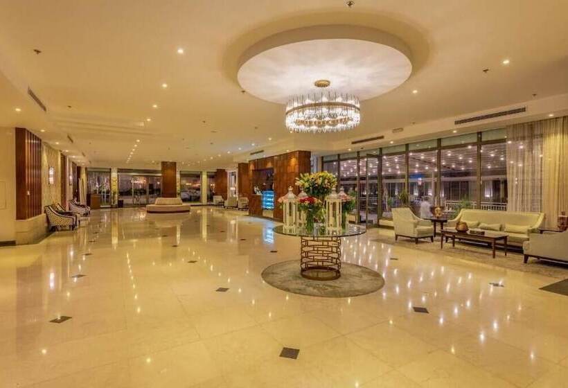 فندق Sarwat Park