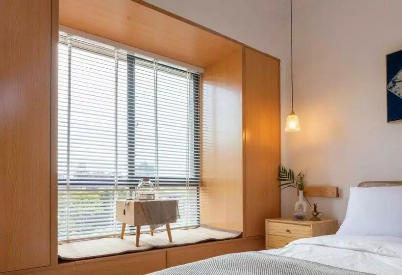 Hotelli Wuhan Jiangan·central Hospital·