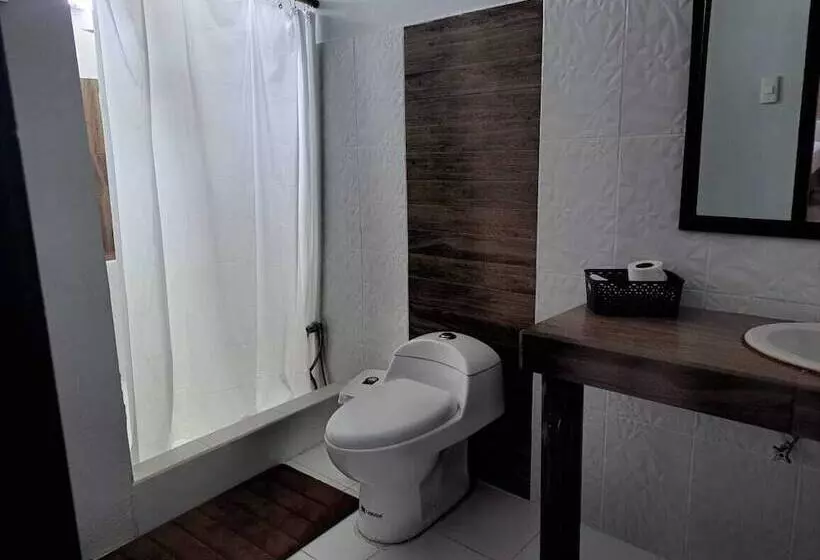 پانسیون Casa Umiña Boutique Hotel Manta