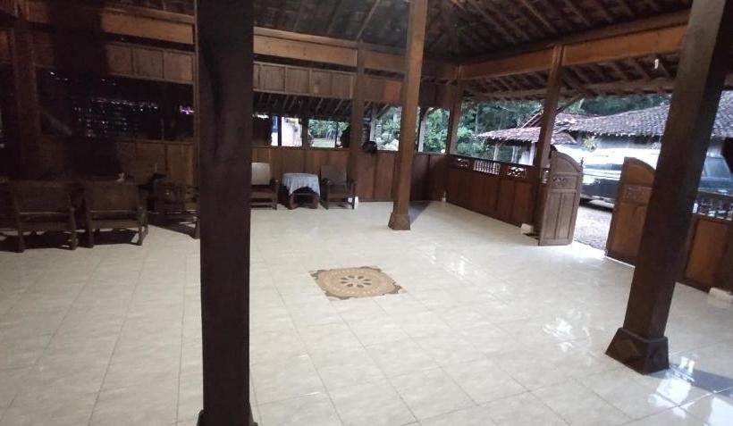 بنسيون Homestay Ponijo