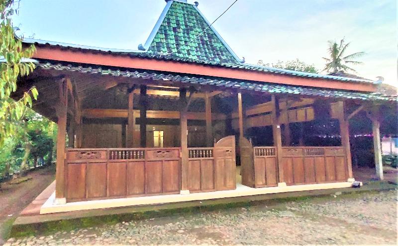 بنسيون Homestay Ponijo