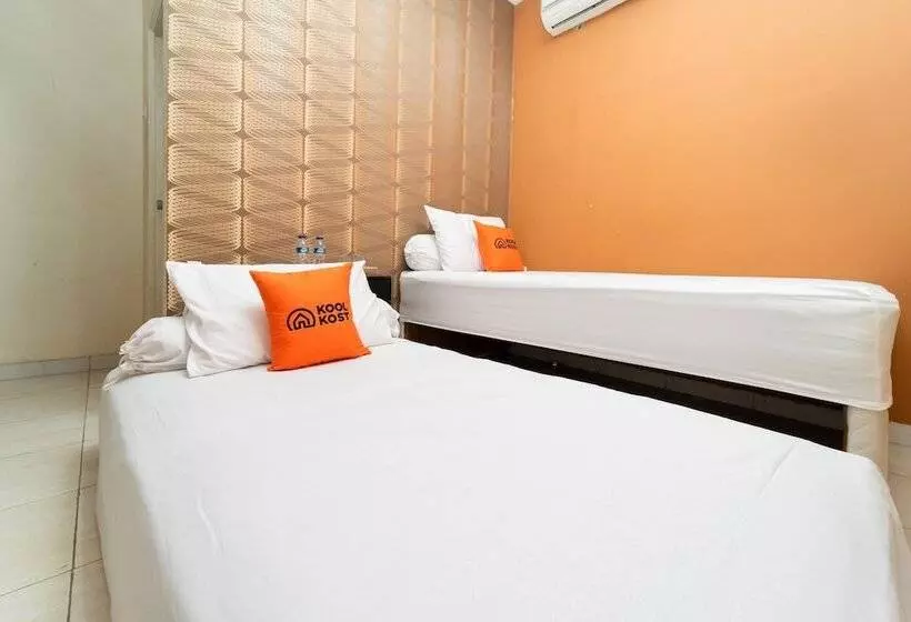 ペンション Koolkost Syariah Near Teraskota Bsd