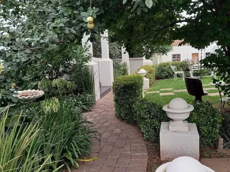 Majatalo Oak View Manor