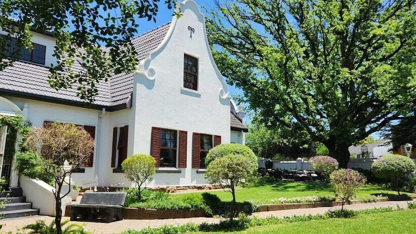 פנסיון Oak View Manor