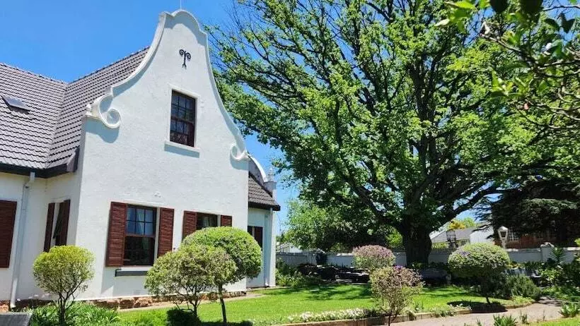 Majatalo Oak View Manor