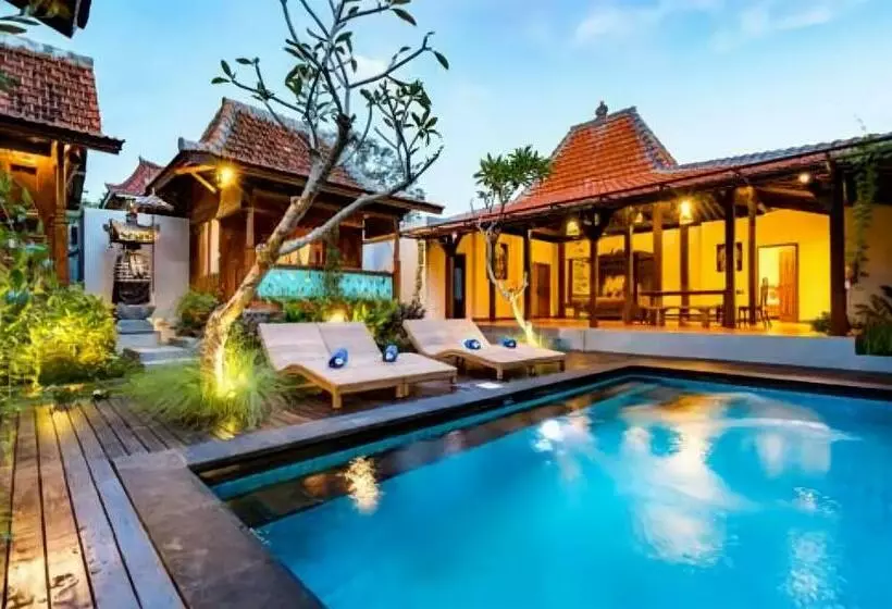 ホテル And Villa B52 Gili Air