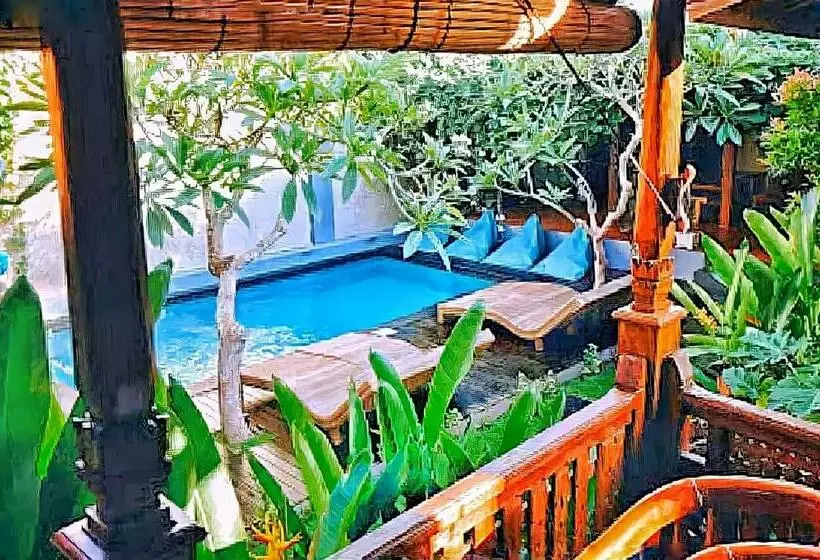 ホテル And Villa B52 Gili Air