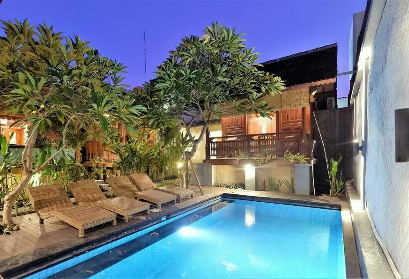 ホテル And Villa B52 Gili Air