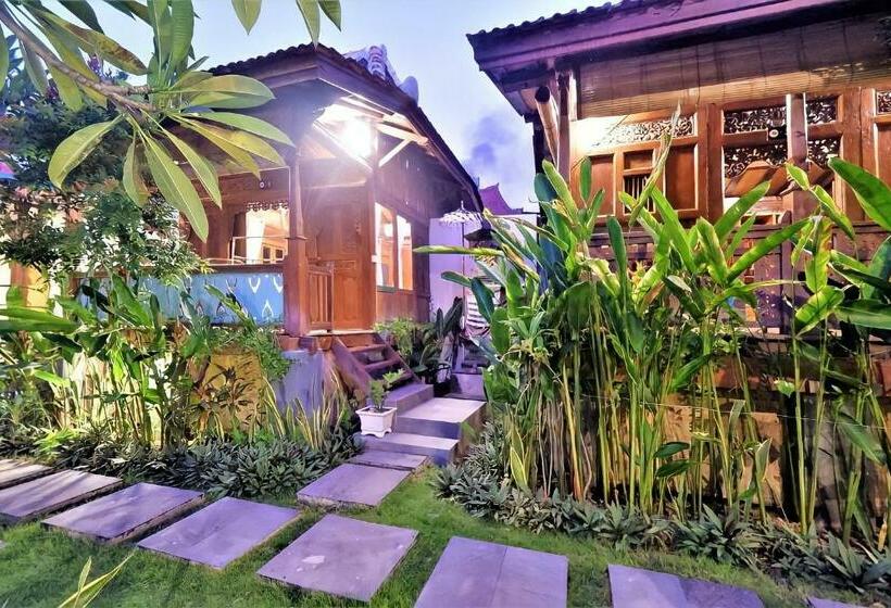 ホテル And Villa B52 Gili Air