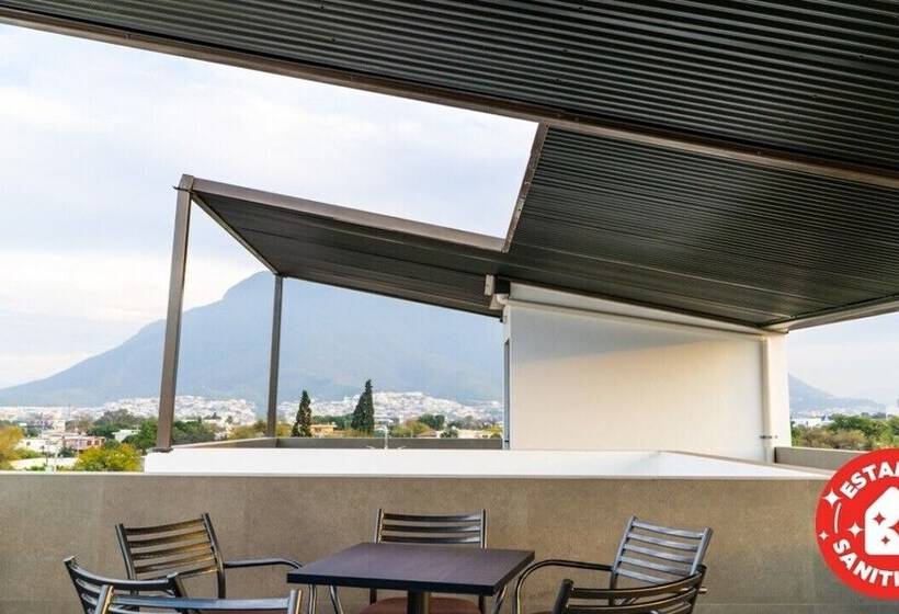 فندق Econosuites Fundidora