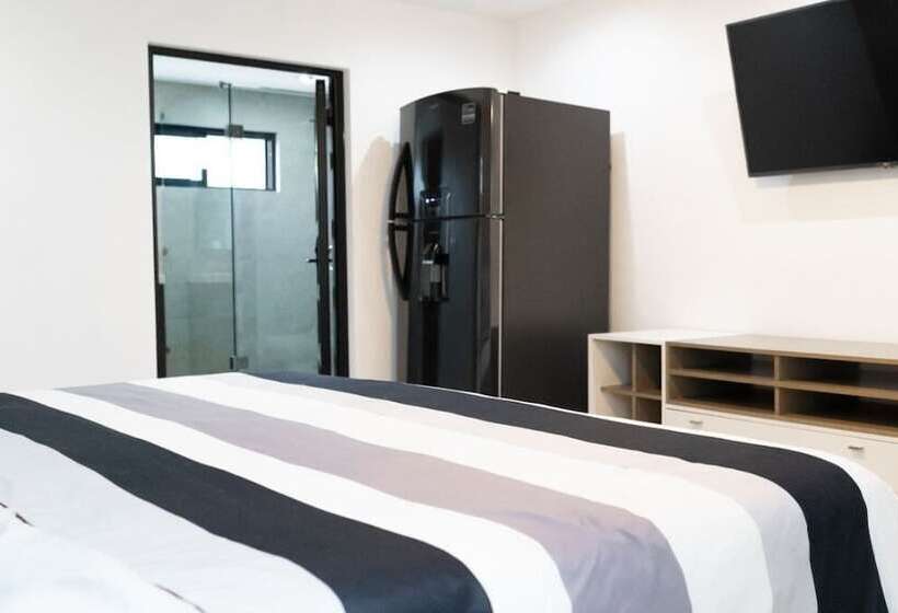 فندق Econosuites Fundidora