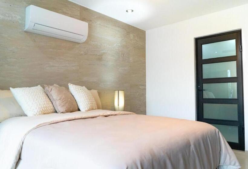 فندق Econosuites Fundidora