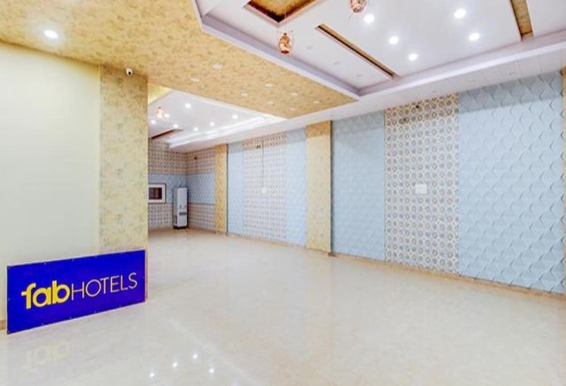 Fabhotel 7th Crossing Malviya Nagar