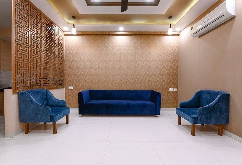Fabhotel 7th Crossing Malviya Nagar