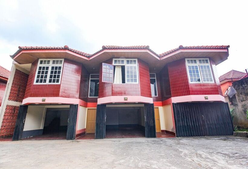 בית מלון כפרי Oyo 3180  Rian Cottage