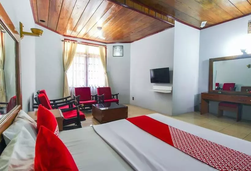 هتل Oyo 3180  Rian Cottage