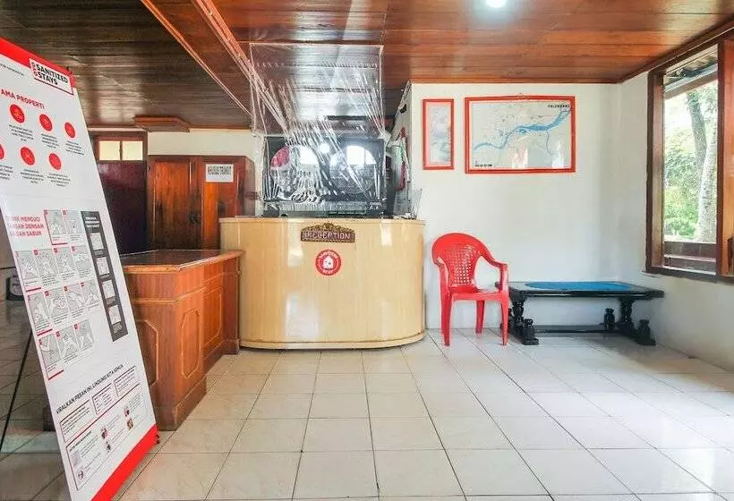 هتل Oyo 3180  Rian Cottage