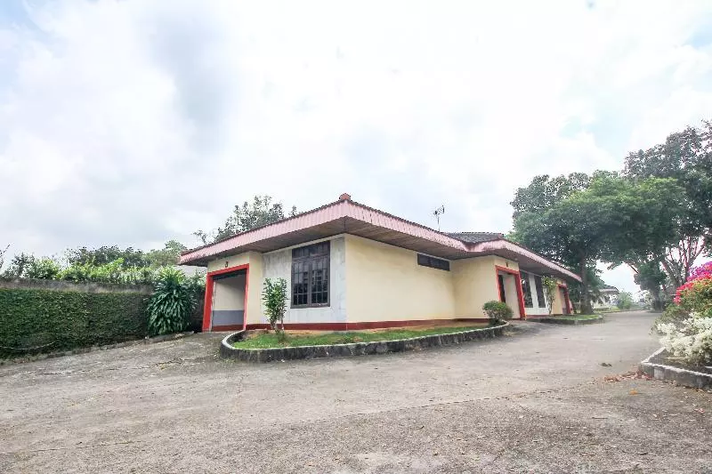 هتل Oyo 3180  Rian Cottage