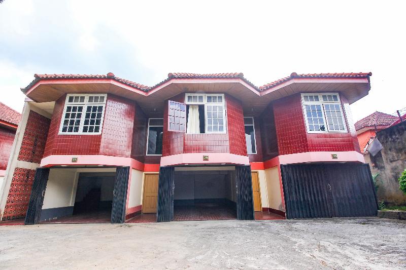 בית מלון כפרי Oyo 3180  Rian Cottage