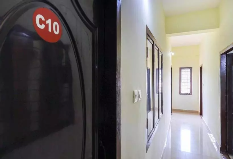 ホテル Oyo 67126 Athidi Inn Vagamon