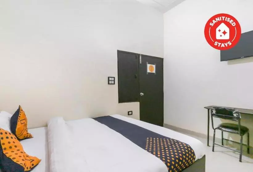 Hotelli Spot On 70980 Moon Guest House