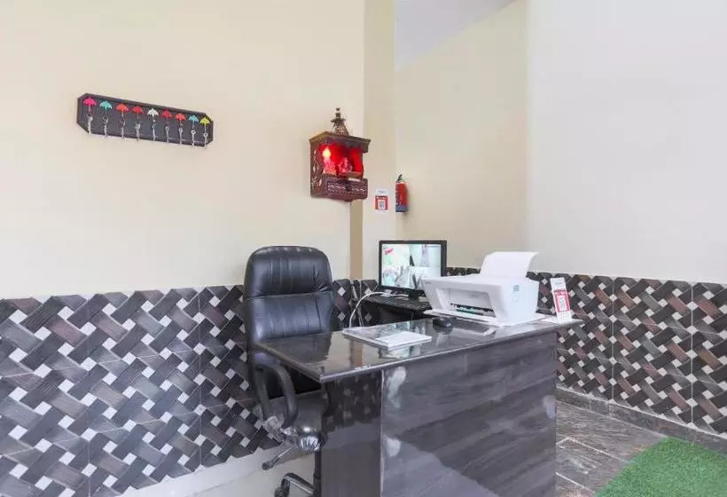 Hotelli Spot On 70980 Moon Guest House