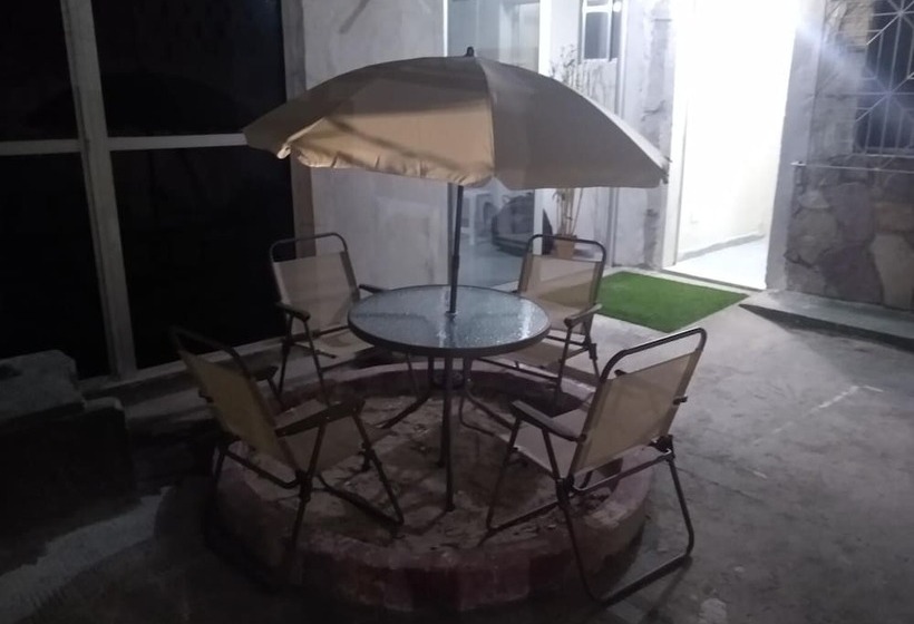 پانسیون Casa Do Meio Pousada