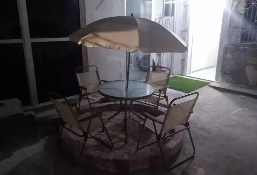 ペンション Casa Do Meio Pousada