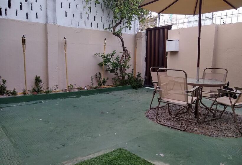 پانسیون Casa Do Meio Pousada