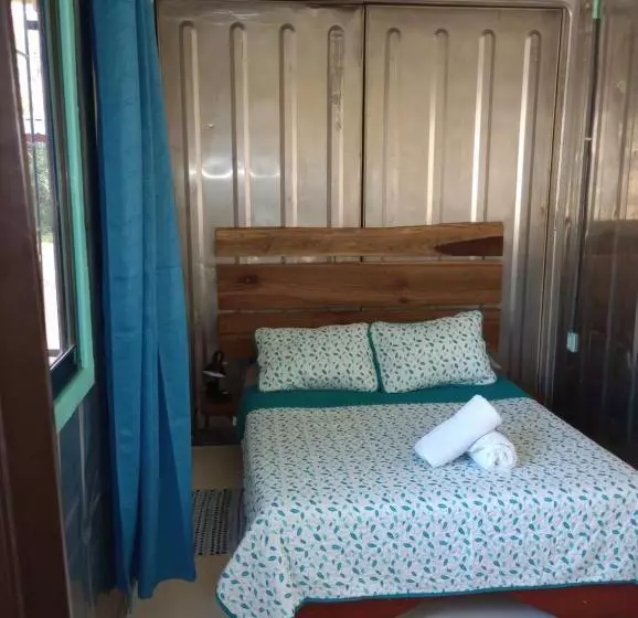 پانسیون Container House Cahuita