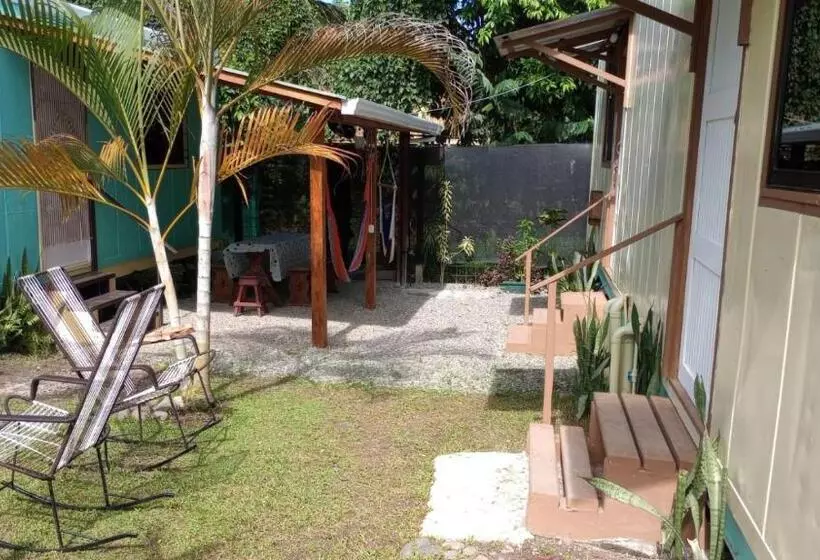 پانسیون Container House Cahuita