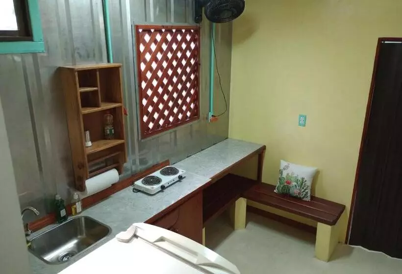 پانسیون Container House Cahuita