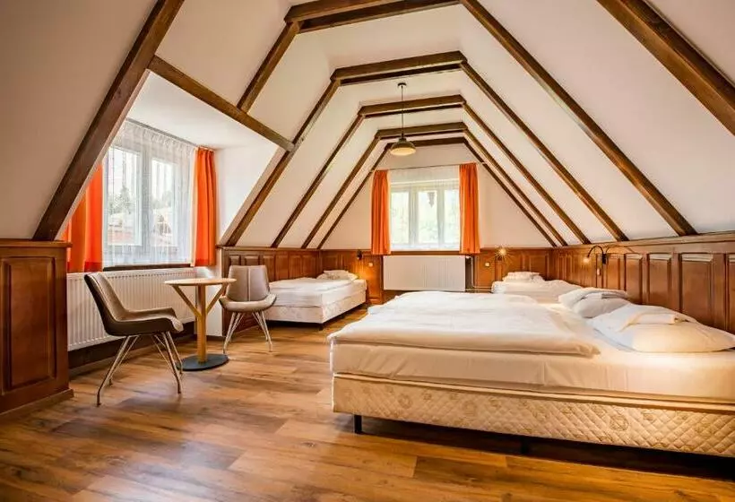 ペンション Penzión Jesenský