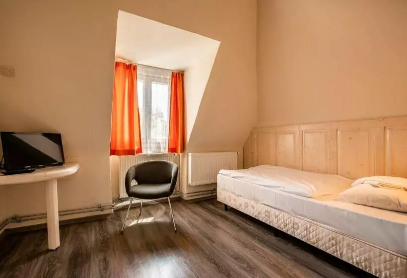 ペンション Penzión Jesenský