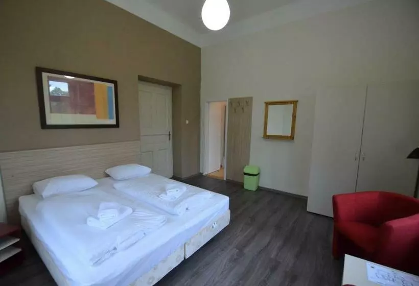 ペンション Penzión Jesenský