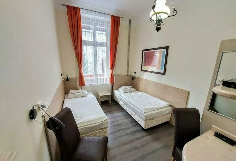 ペンション Penzión Jesenský