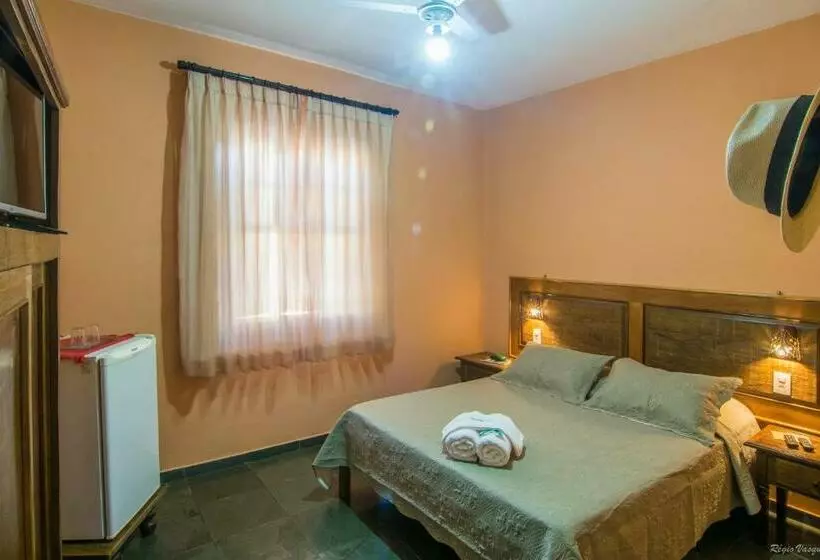 ペンション Pousada Portal