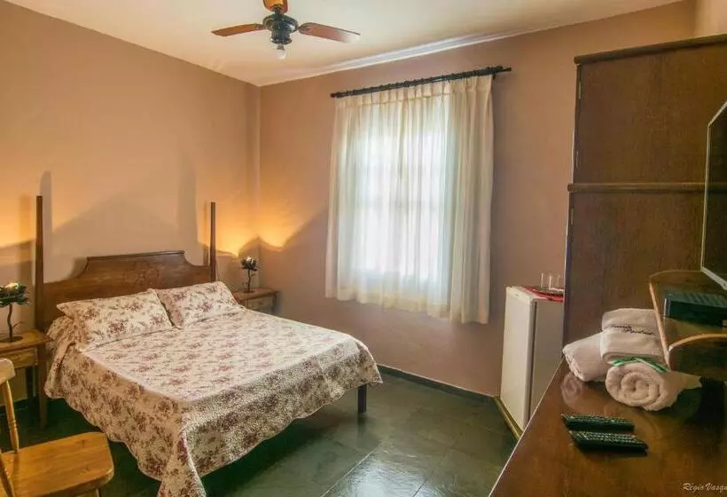 ペンション Pousada Portal