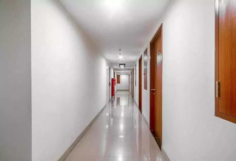 ペンション Redliving Apartemen Grand Kamala Lagoon   Kita Pro Tower Barclay North