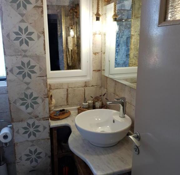 膳宿费 Violetta Rooms