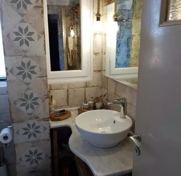 پانسیون Violetta Rooms