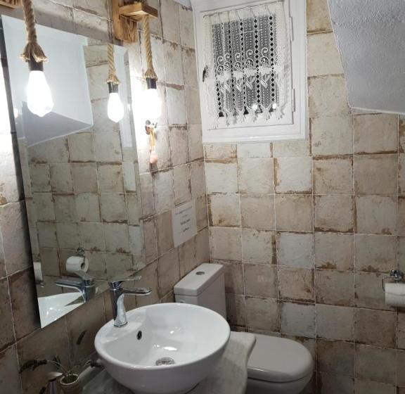 膳宿费 Violetta Rooms