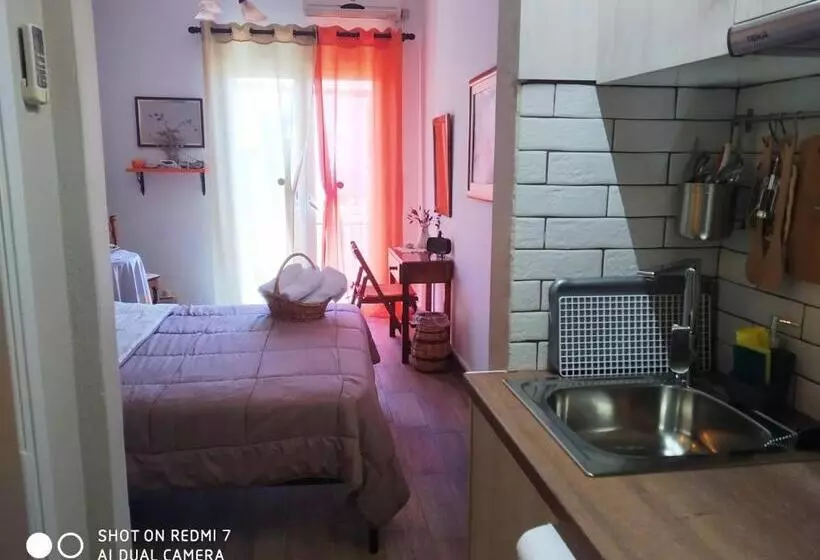 پانسیون Violetta Rooms