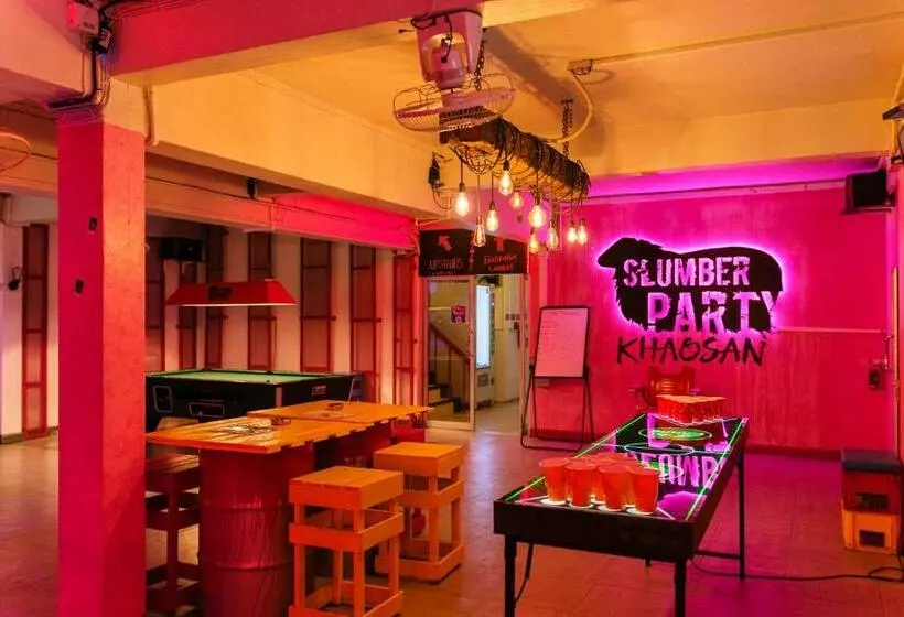 هاستل Slumber Pool Party Khao San