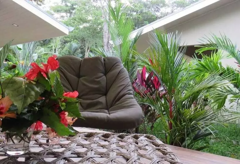 Alloro Jungle Villas