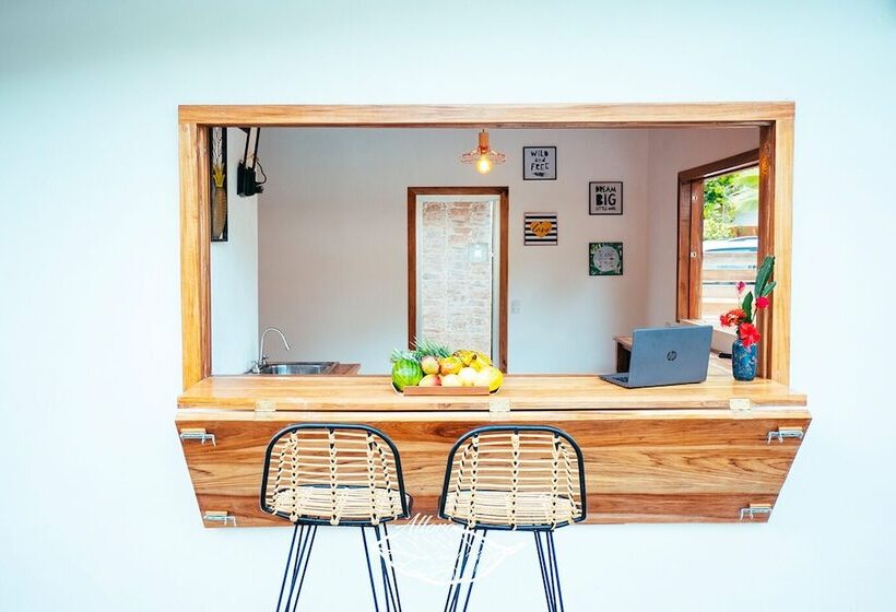 Alloro Jungle Villas