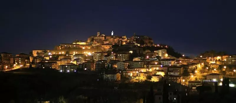 Aamiaismajoitus (B&B) Meuble Il Riccio